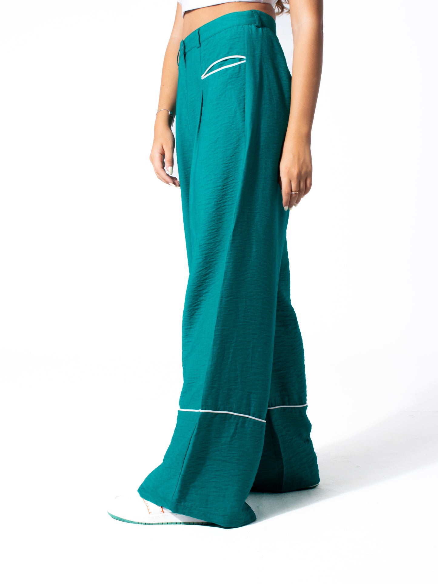 Edgy Linen Pants in Green